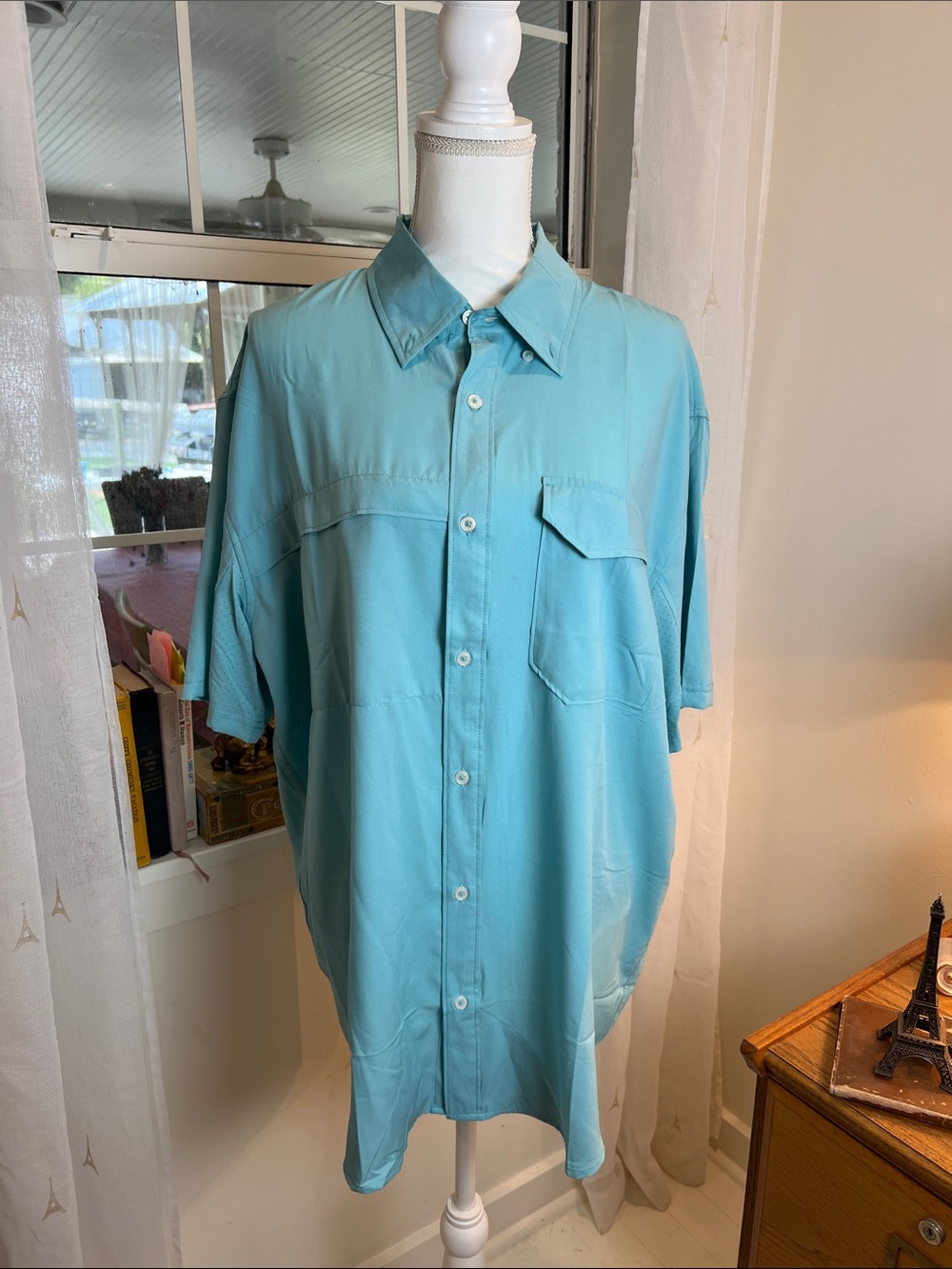Huk Short-Sleeve Button-Down Shirt in Aqua size XL.